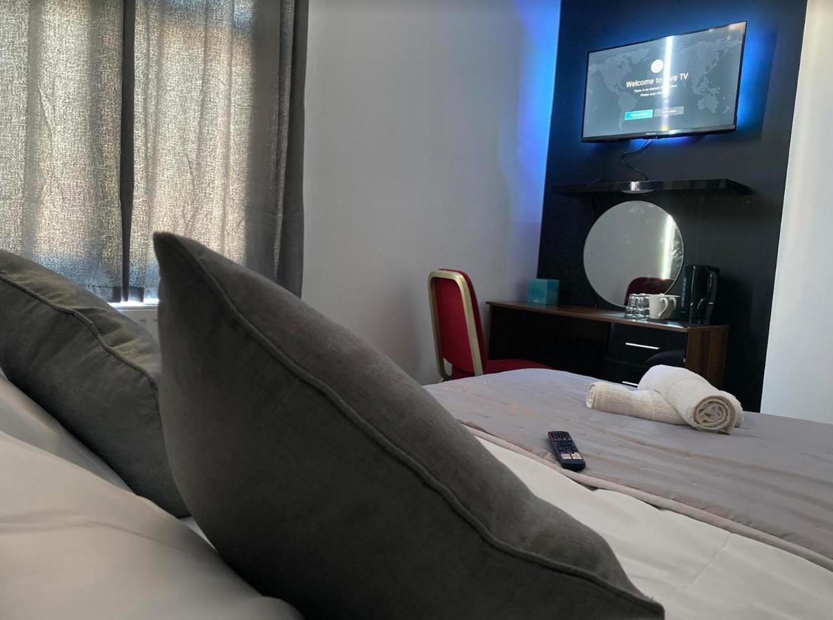 Royal Hotel